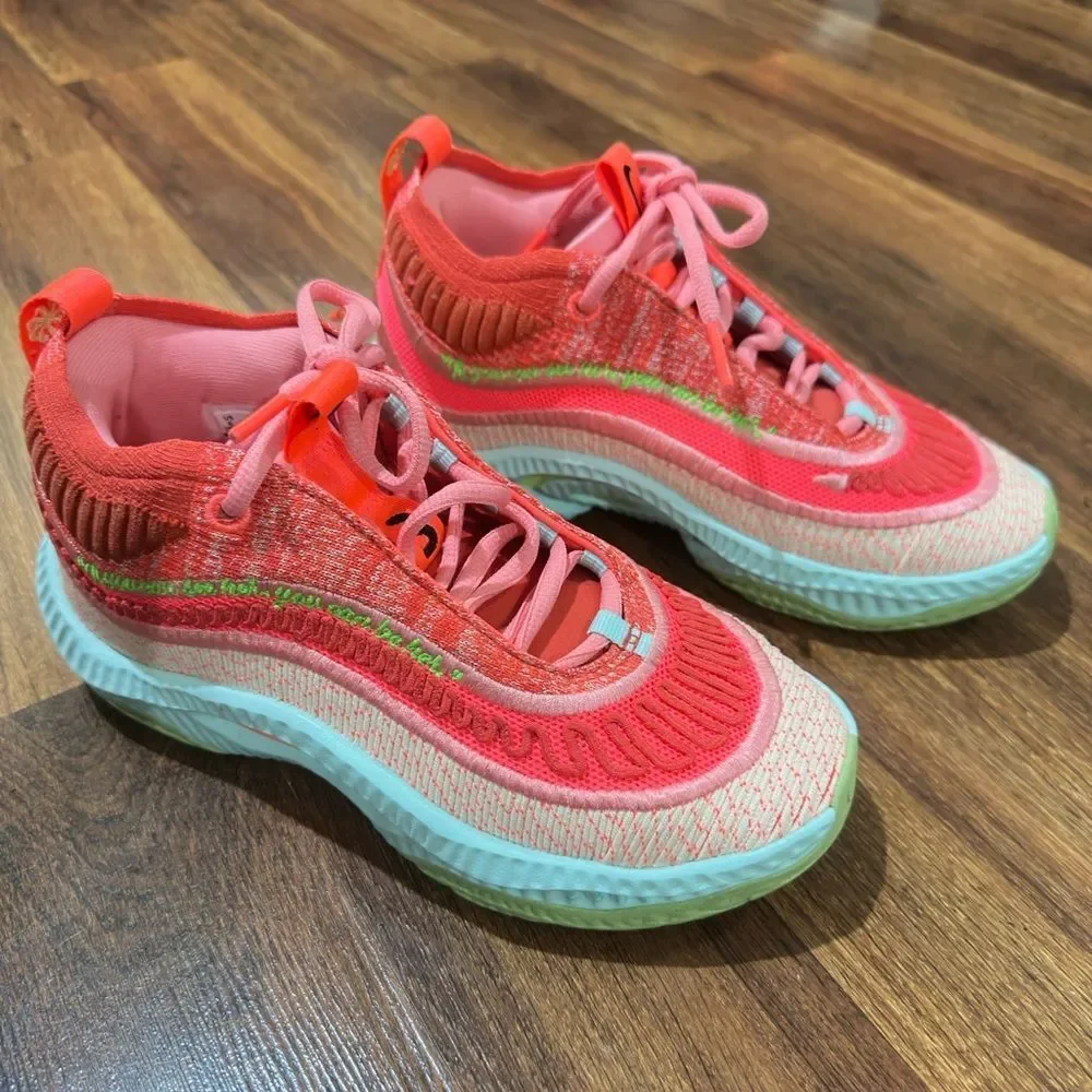 NIKE Cosmic Unity 3 